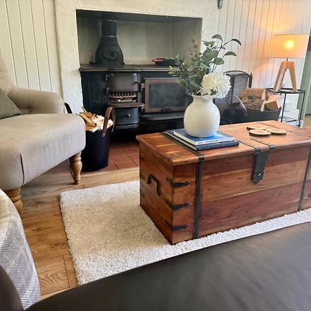 Rosemount Bothy - Highland Cottage Garve Bagian luar foto