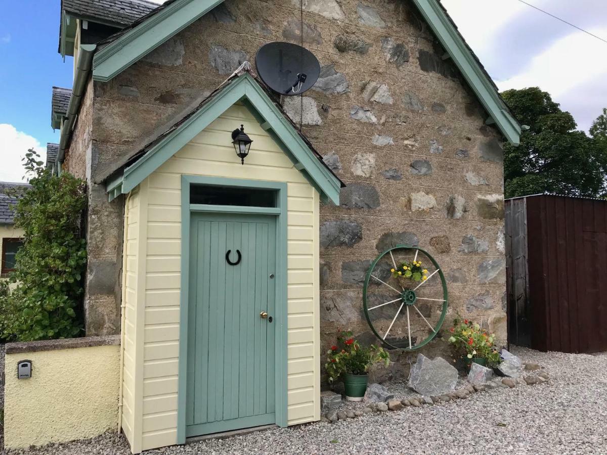 Rosemount Bothy - Highland Cottage Garve Bagian luar foto